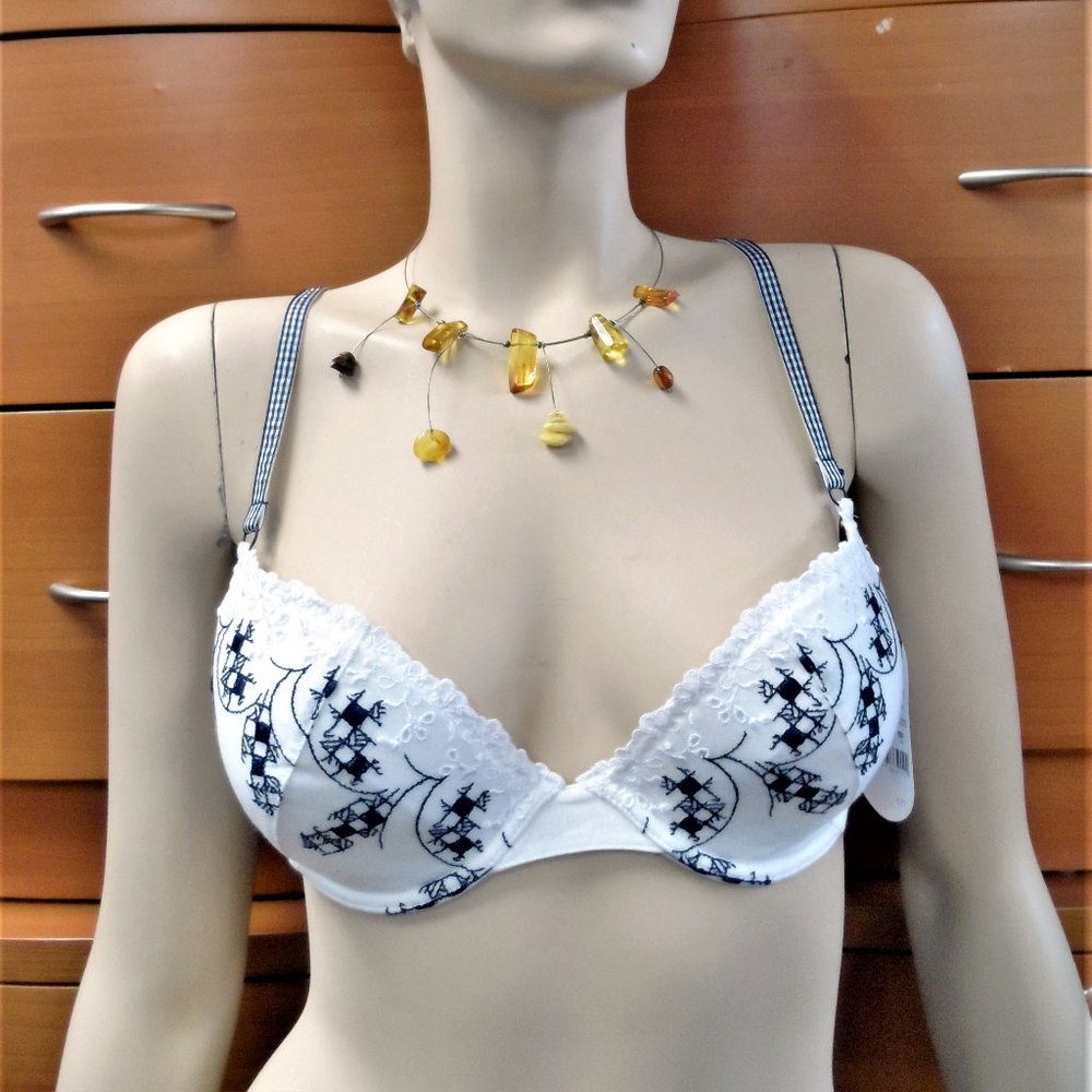 WHITE COTTON EMBROIDERED PUSH UP BRA, MADE IN EUROPE, GIFT FOR WOMEN
